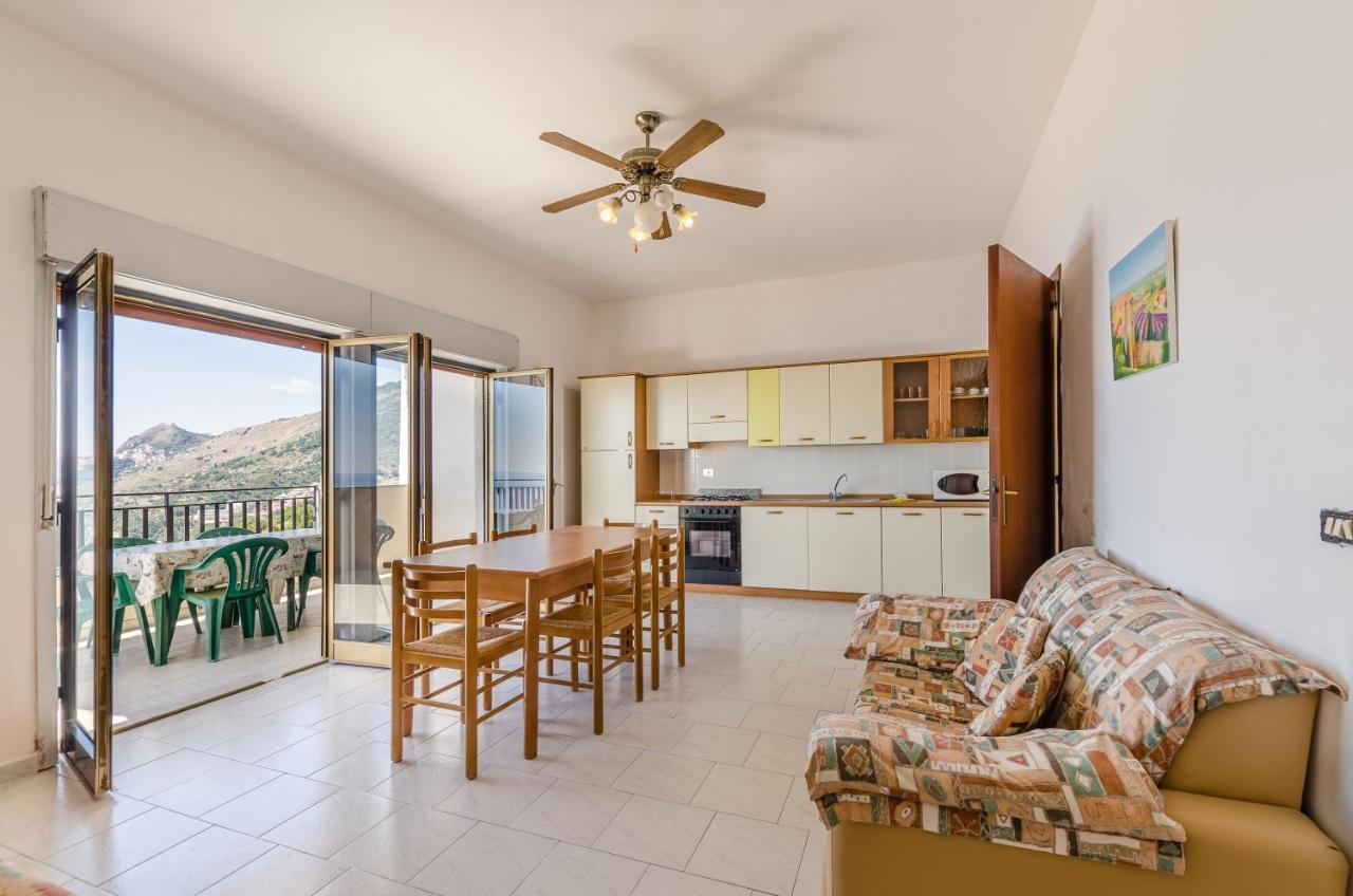 Apartmán Casa Vacanze Andreana Letojanni Exteriér fotografie